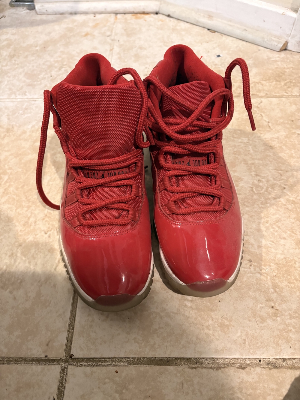 Air Jordan 11 Retro "Win Like '96" Gym Red - Size 9